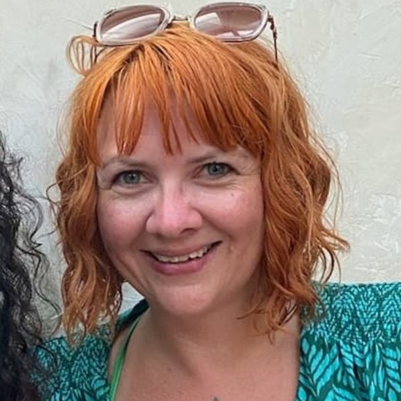 Meet your Posher, Kelly - Picture 1 of 3